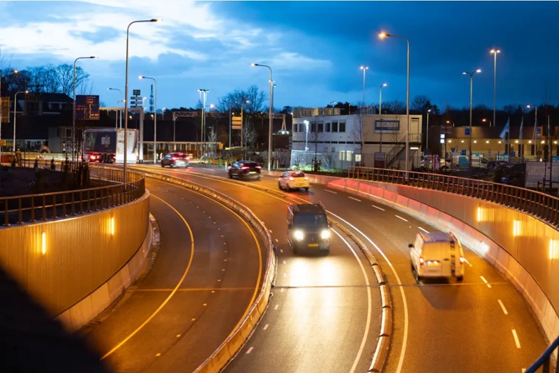 Nieuwe onderdoorgang in Maarsbergen geopend, werk nog niet voltooid